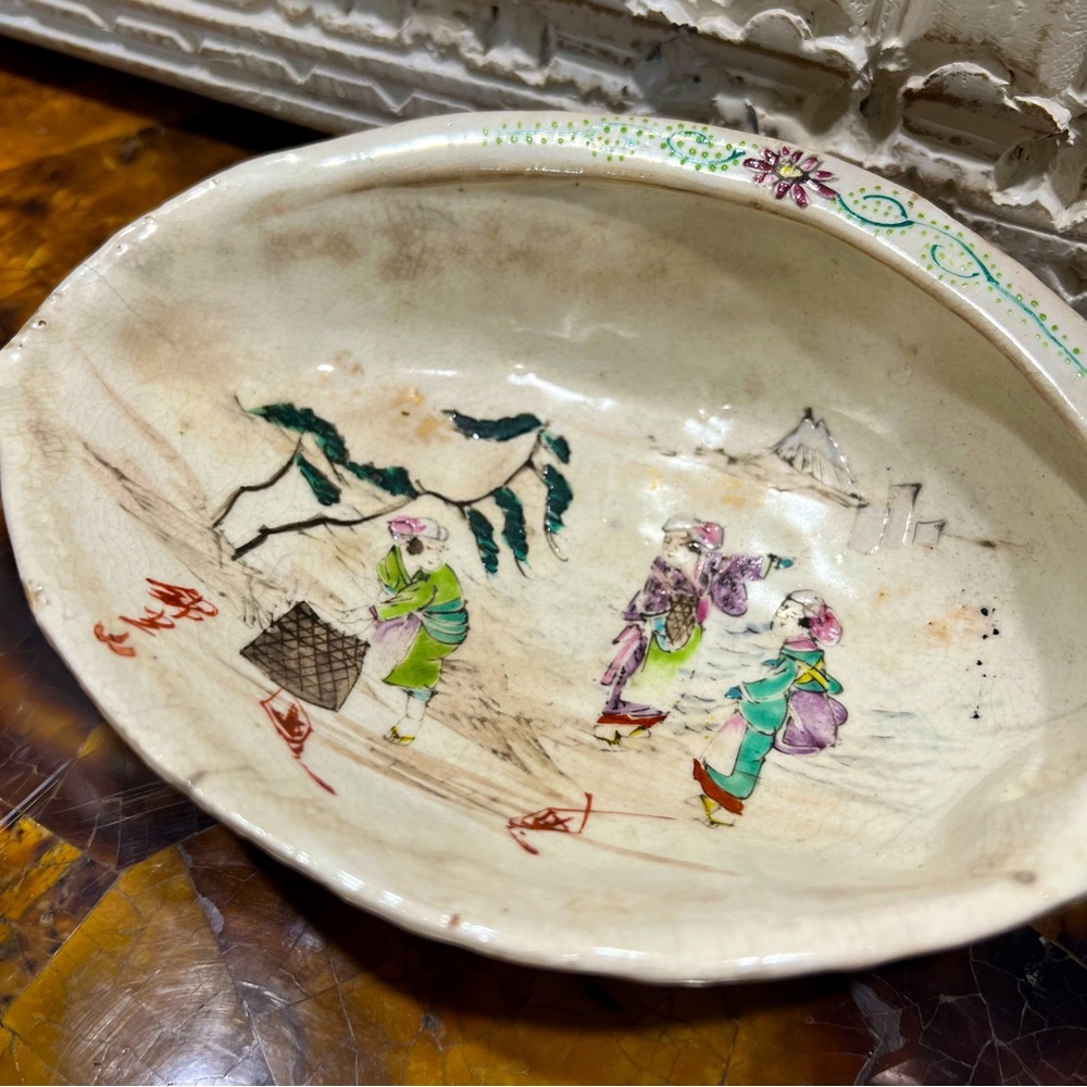 Antique Chinese Shell Trinket Dish Hand Painted